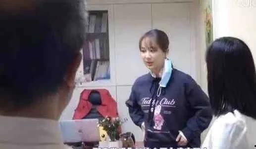 红领巾吃瓜爆料,揭秘娱乐圈幕后真相