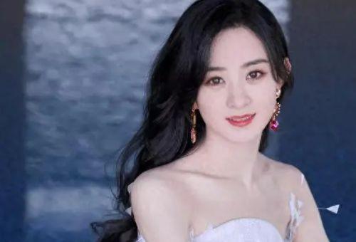 女明星吃瓜爆料,女明星揭秘幕后真相，吃瓜爆料引热议