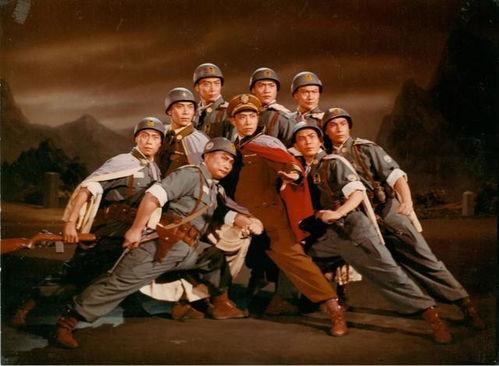 奇袭白虎团电影,英勇无畏，智取敌营的壮丽篇章